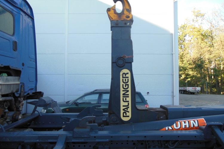 Mercedes Benz Arocs 1832, 4x4, Hákový nosič kontejnerů Palfinger T15A