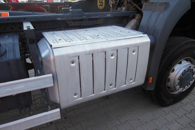Mercedes Benz Arocs 1832, 4x4, Hákový nosič kontejnerů Palfinger T15A