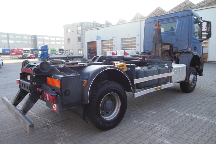 Mercedes Benz Arocs 1832, 4x4, Hákový nosič kontejnerů Palfinger T15A