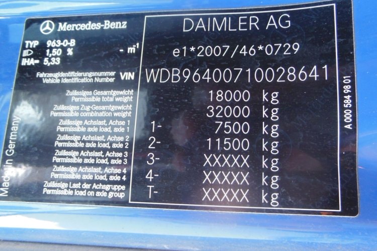 Mercedes Benz Arocs 1832, 4x4, Hákový nosič kontejnerů Palfinger T15A