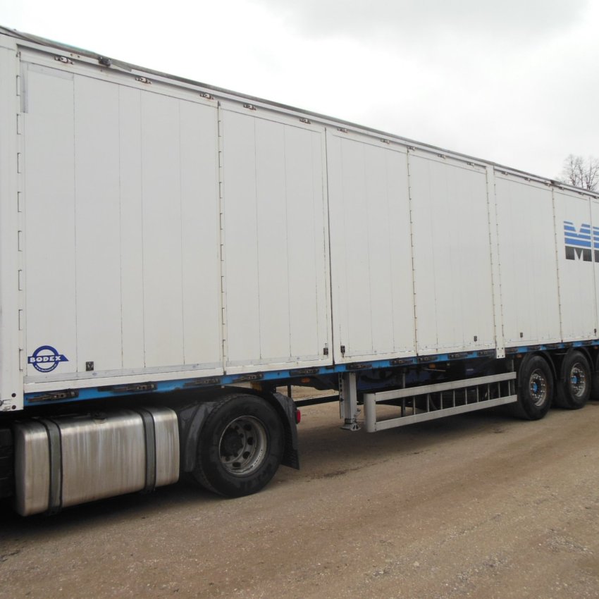 BODEX KIS 3F, Zvedací náprava, Nápravy 9t, Levá strana vrata