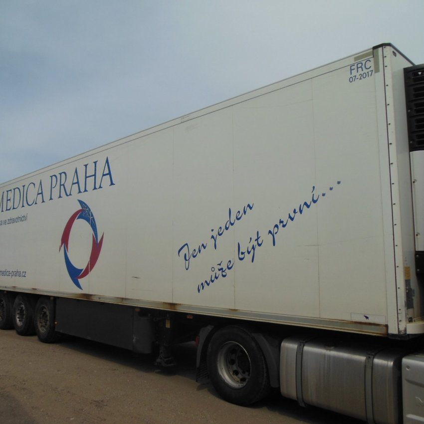 Schmitz SKO 24, Přička, Dvouvýparník, Carrier Maxima 1300 MT