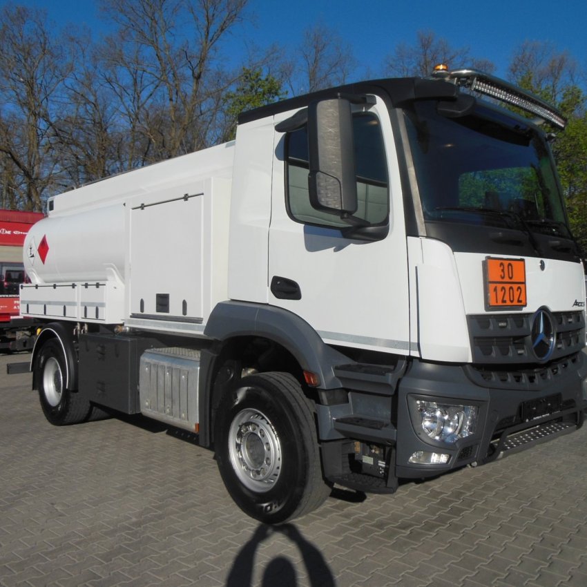 Mercedes Benz 1832 Arocs, ADR, Cisterna pro přepravu nafty + AD Blue