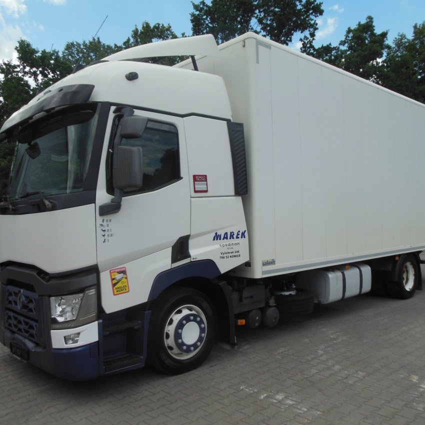 Renault T460, Skříň na transport oblečení