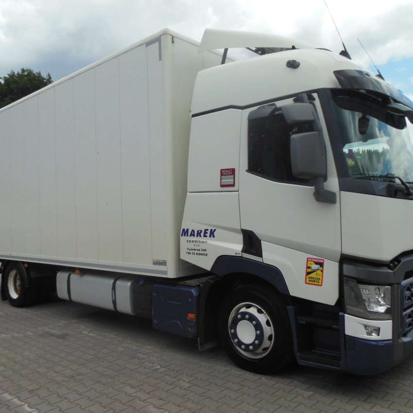 Renault T460, Skříň na transport oblečení